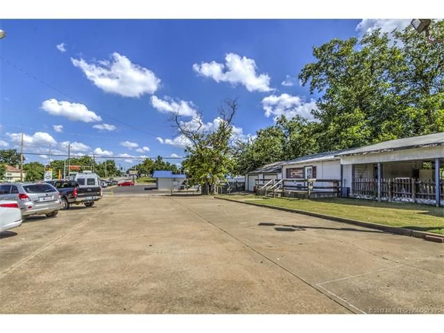 307 S Mission St, Sapulpa, OK 74066